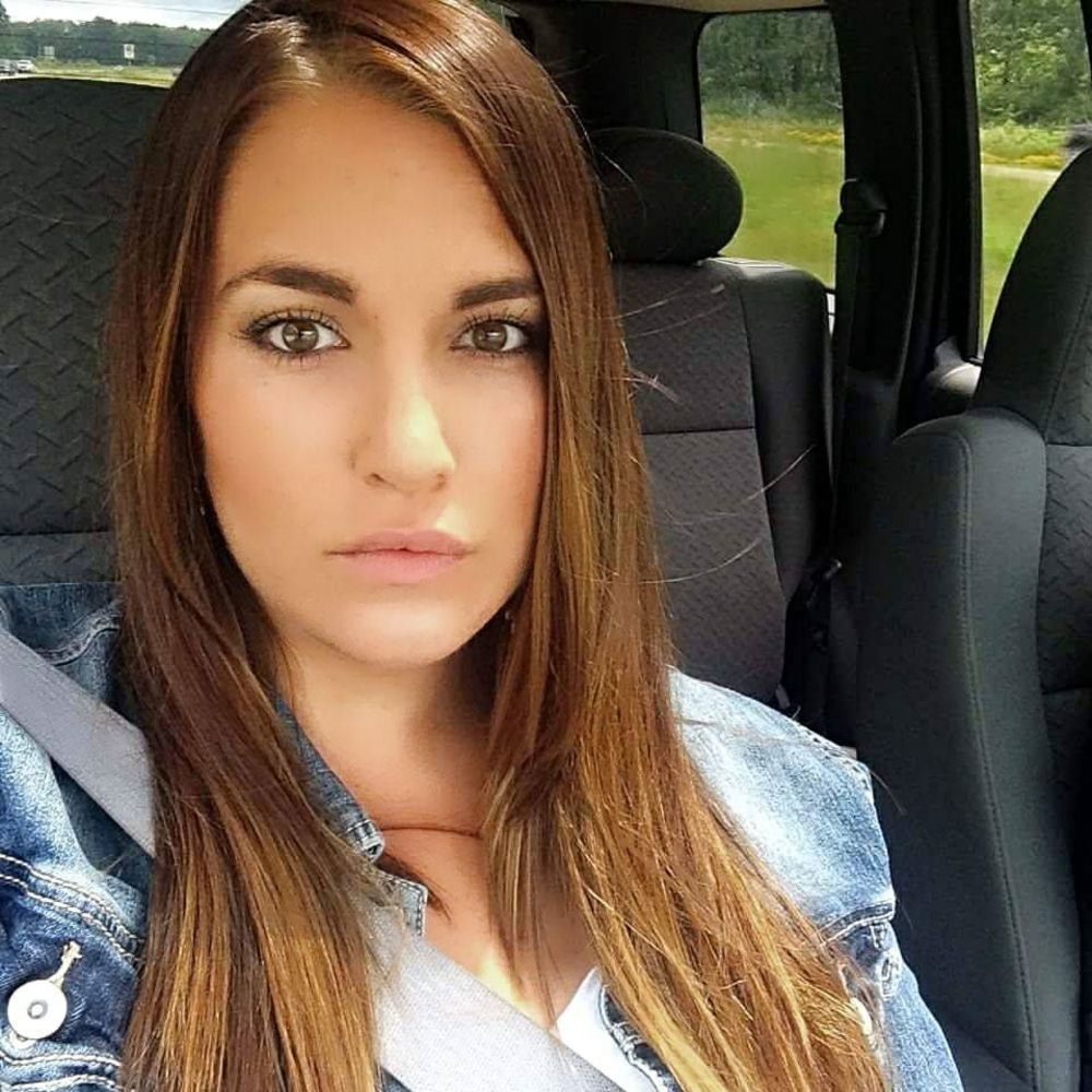 Meet your Posher, Melissa